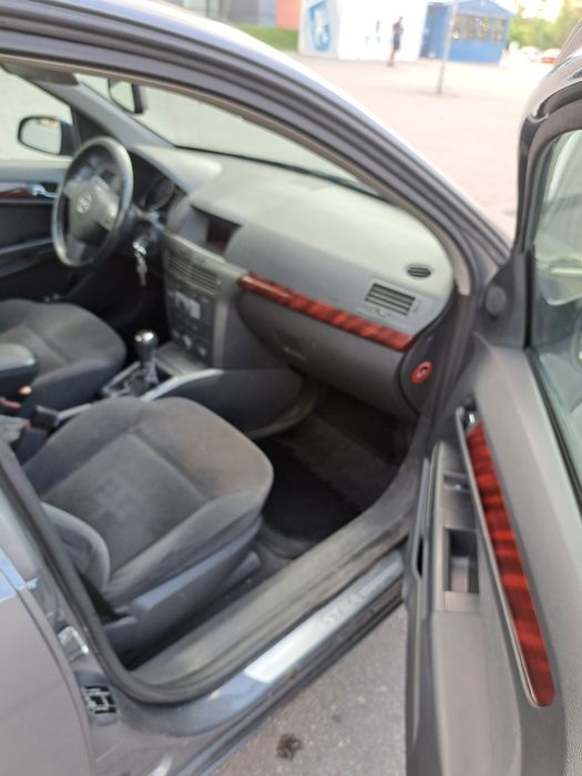 Opel astra h 1,6 benzina