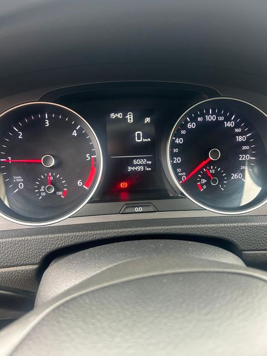 Volkswagen Golf 1.6 TDI Bluemotion