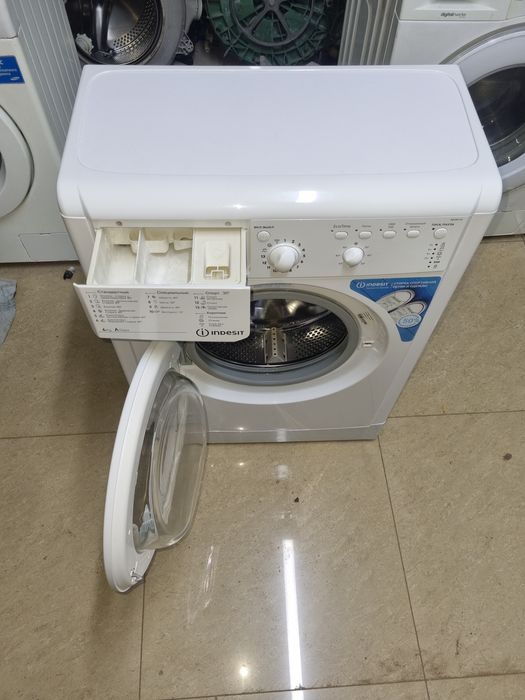 Стиральная машина Indesit 4kg