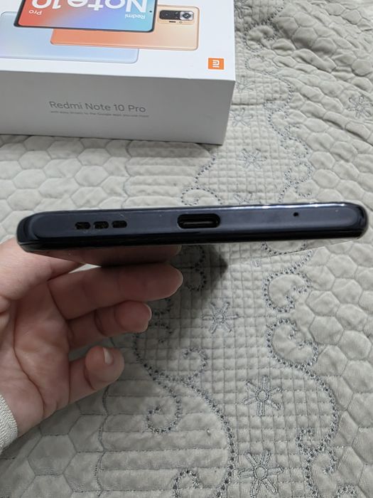Продам смартфон Redmi Note 10 Pro