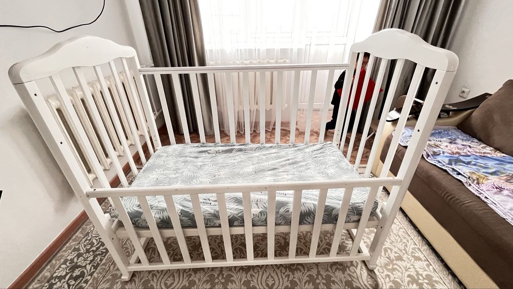 Продам манеж с роликами в хорошем состояний