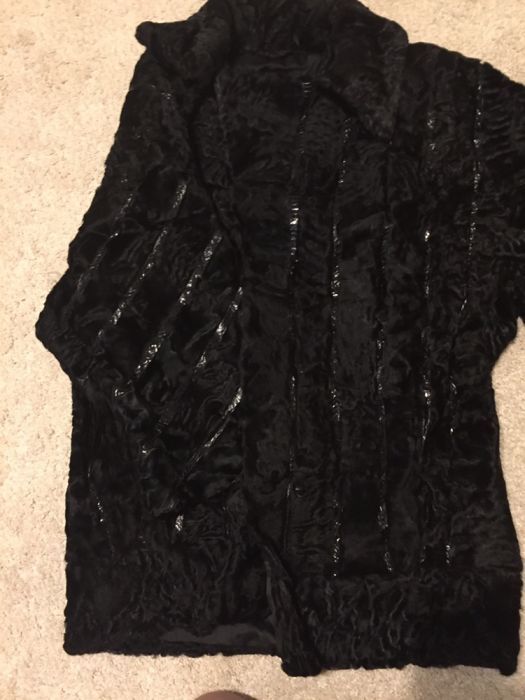 Cojoc nurca cu maneci scurte