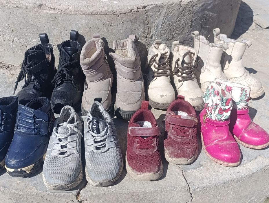 Продам обувь для девочки