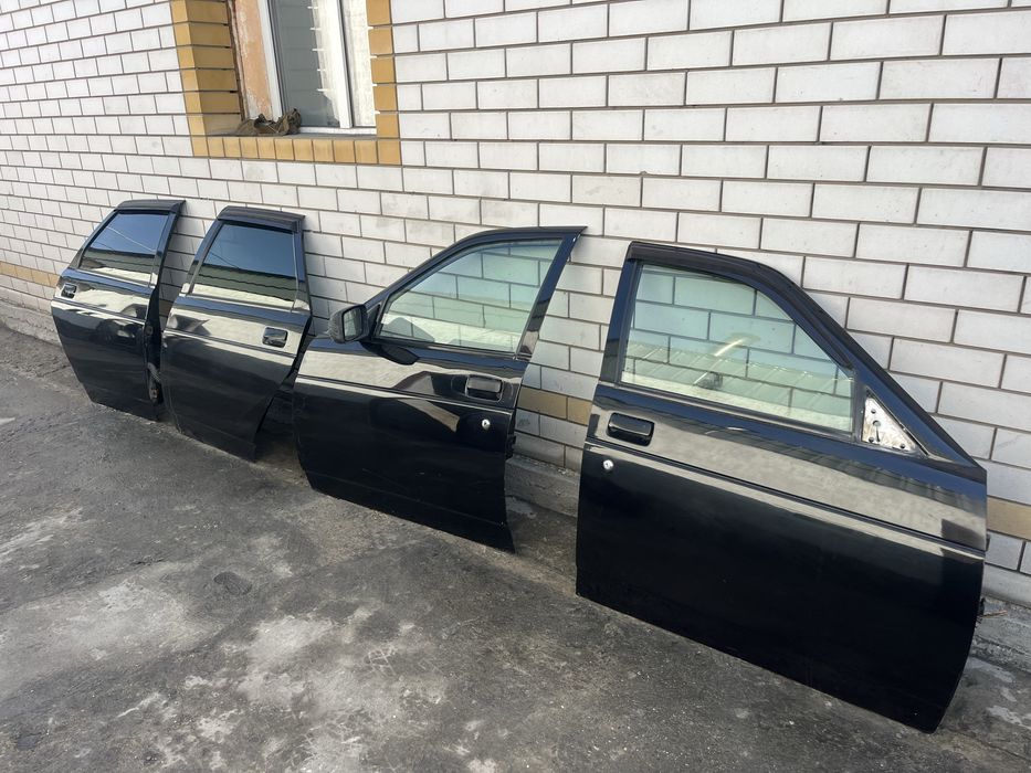 Дверь Приора передние