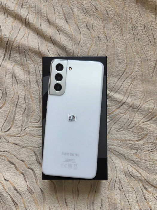 Samsung S21 5G 256GB storage, 8GB RAM