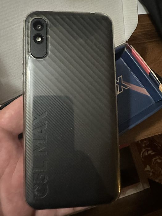 BLU  C5L MAX смартфон