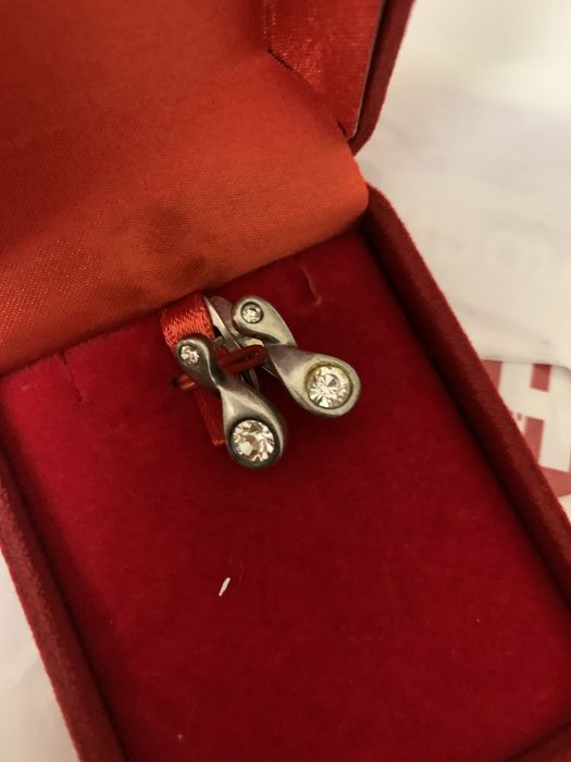 Продаю серьги российской фирмы Jenavi броши ,часы позолоченные женские