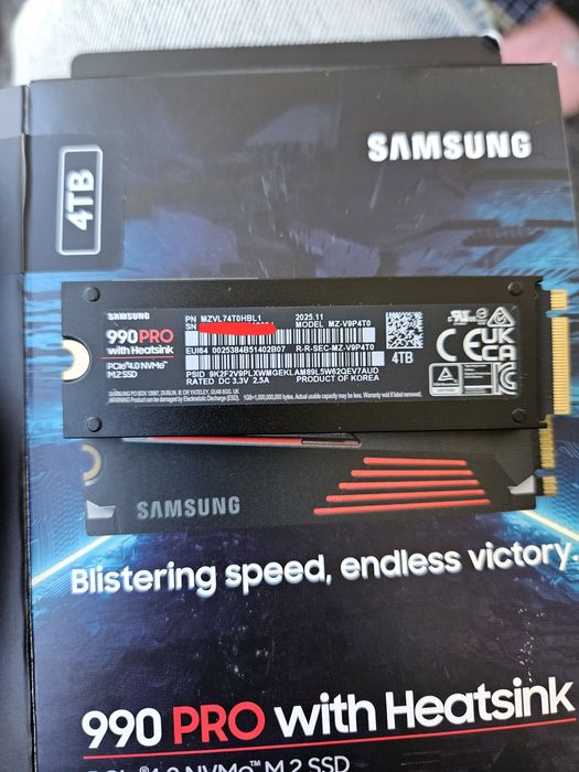 SSD Samsung 990 PRO 4TB, PCIe Gen 4.0 x4, NVMe M.2. Heatsink 5 ani garantie + factura eMag
