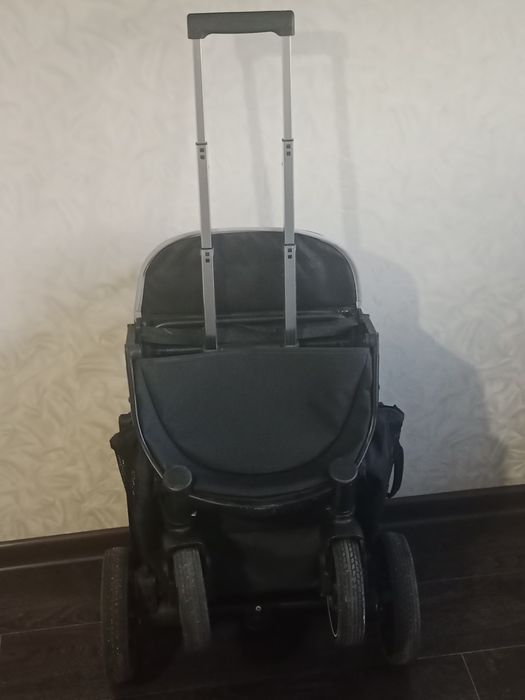 Продам детскую коляску