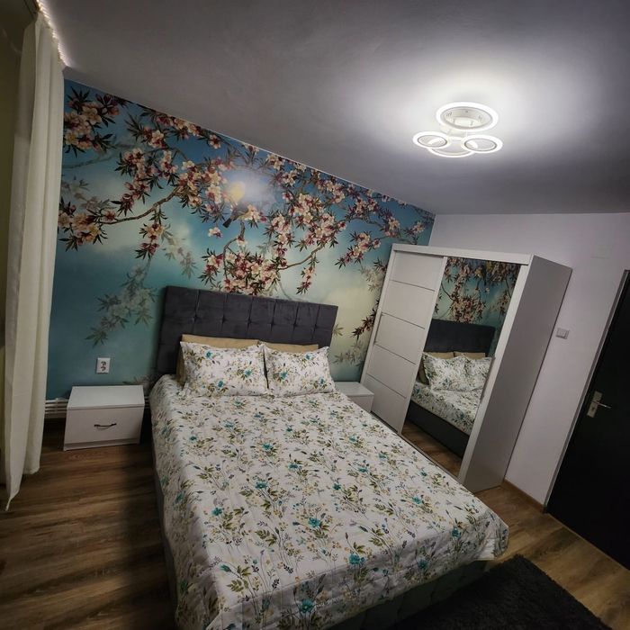 Vand garsoniera, etaj 4 cu lift, Hipodrom, capatul lui 2, blocul nou Concivia