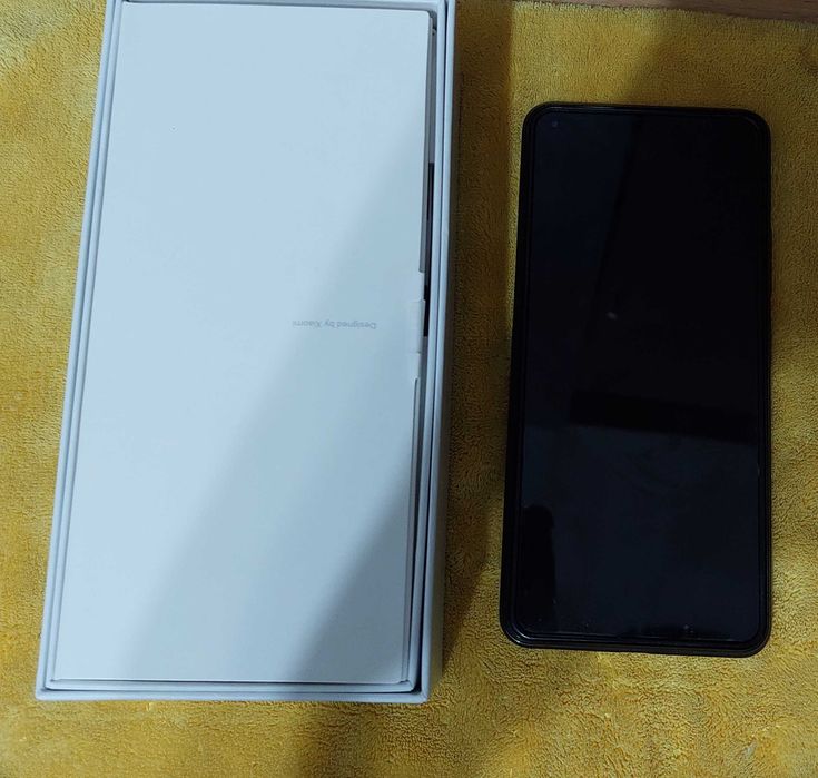 Телефон Xiaomi lite 11