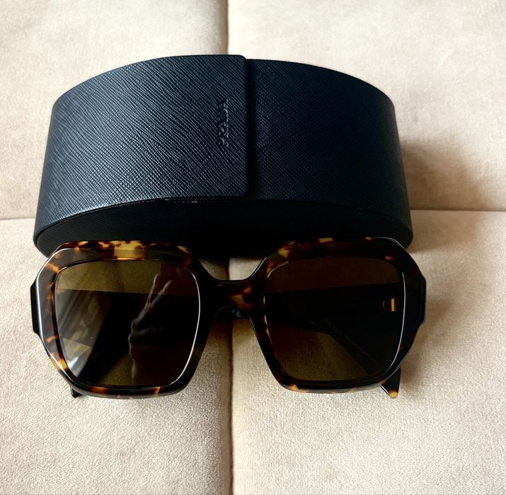 Оригинални слънчеви очила Gucci, Prada, Saint Laurent, Tom Ford