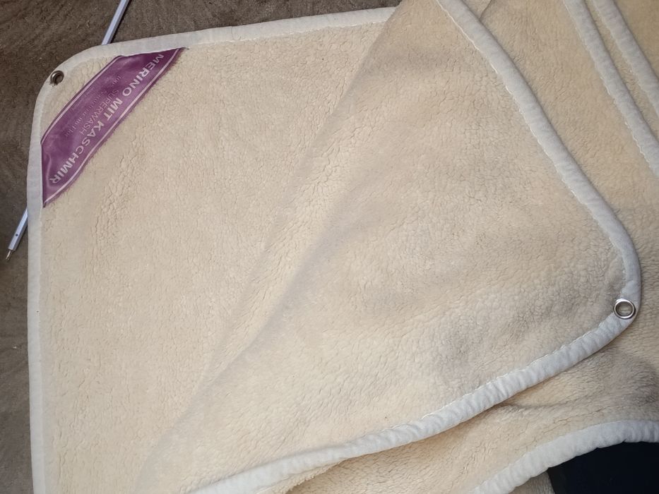 Продавам китеник може и за килим да се използва