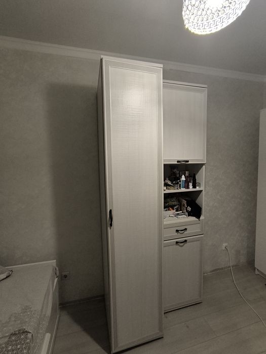 Продам два шкафа за 20 тыс.