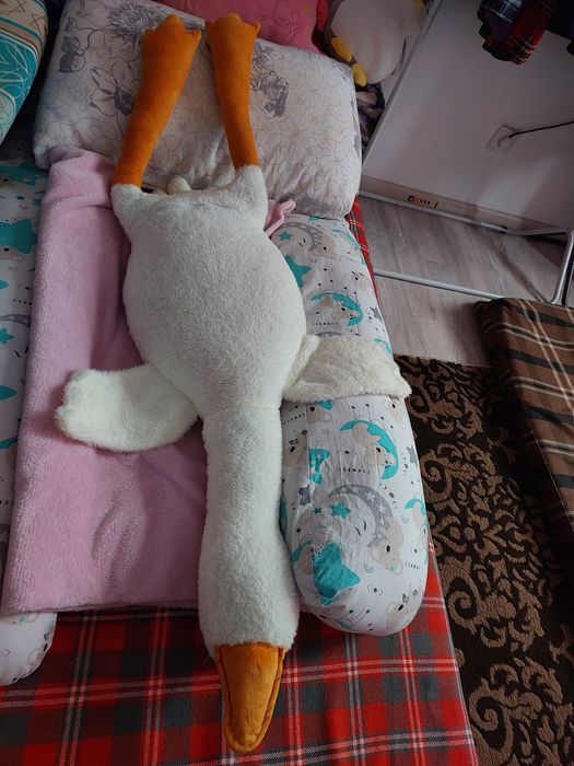 Продам мягкую игрушку Гуся новый