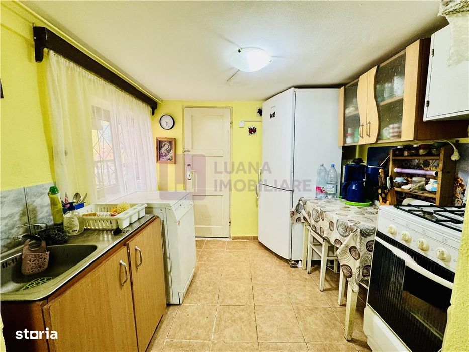 Casa individuala de vanzare in Nucet | Rosia | teren 747 mp | livada,