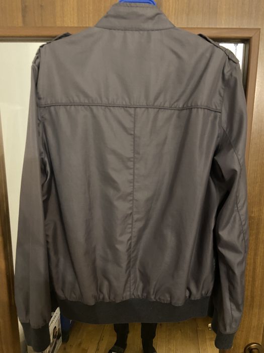 Яке Armani 100% original