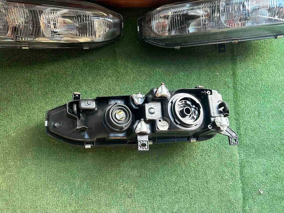 фар десен ляв нови Mitsubishi Galant 1993-1998г MR124251 #636SA-#638SA