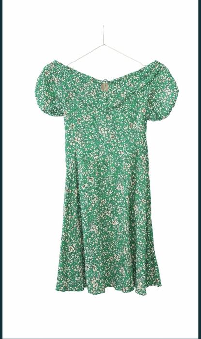 Отдам женские вещи