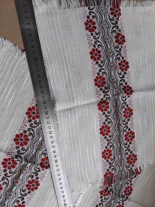 Битови карета и подложки за маса