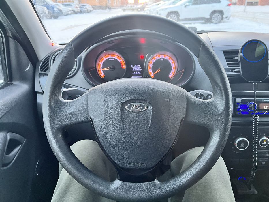 Лада гранта продам