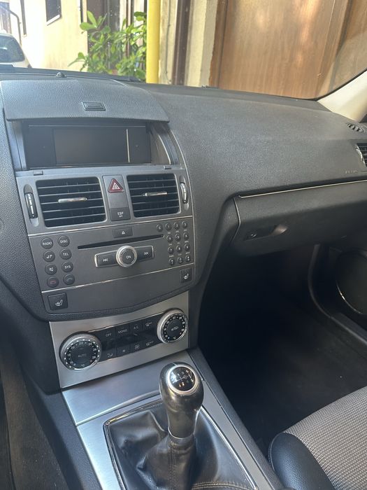 MERCEDES-BENZ C-Class 2010 — imagine 3