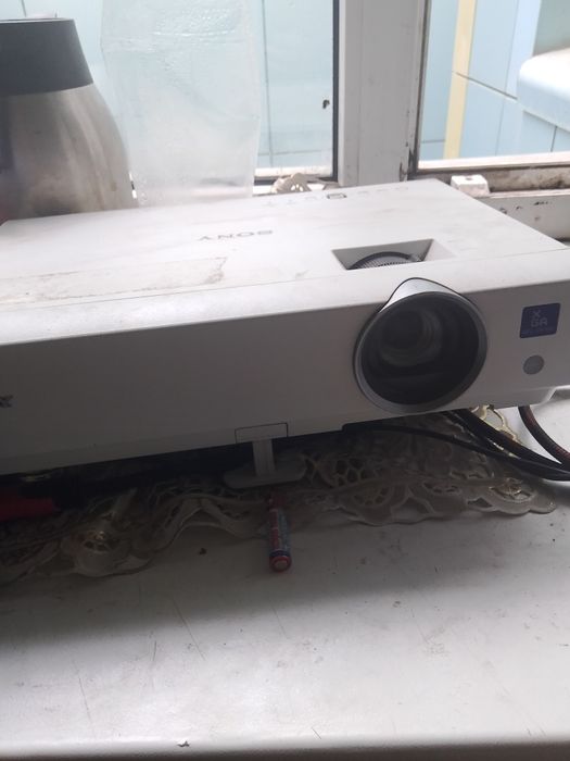 Проектор Sony LSD