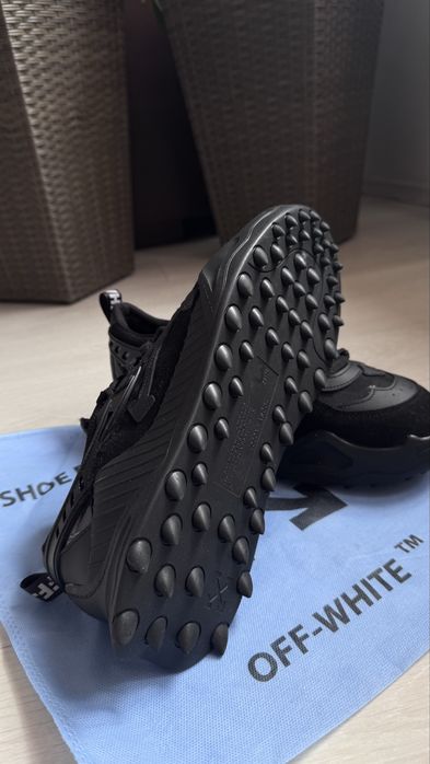 Off White Odsy - 1000 Negri