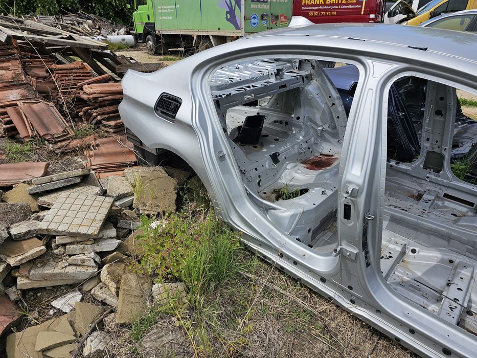 Bmw f10 бмв ф10 рог рога заден панел престилка праг детайли купе челен