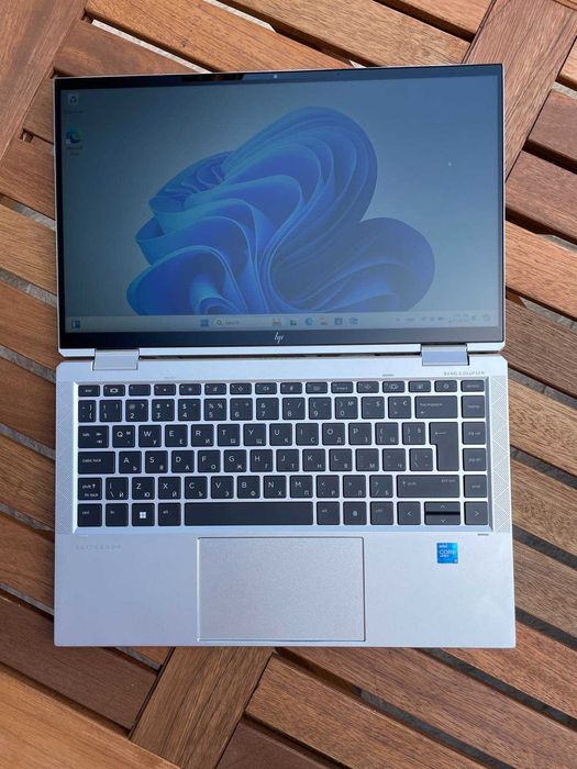 HP EliteBook x360 1040 G8  Intel® Core™ i5 16GB 256GB SSD Full HD