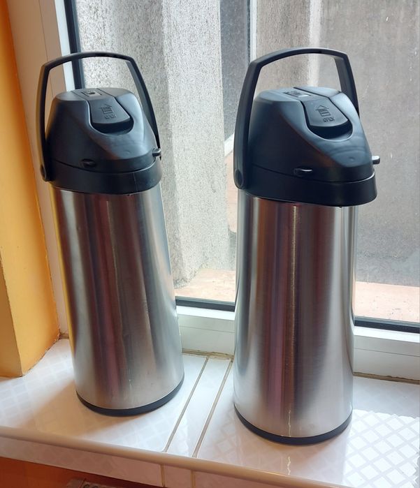 2 Termosuri Noi cu pompa Steinbach 1,9 L pt camping / rulote fast food