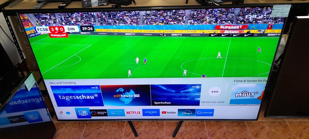 Samsung QLED 189 cm 75 Inch 4K UHD Smart TV