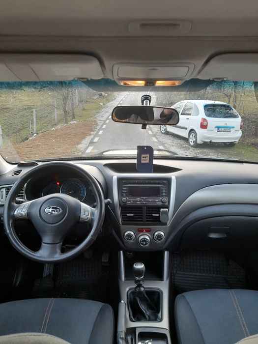 Vând Subaru Forester