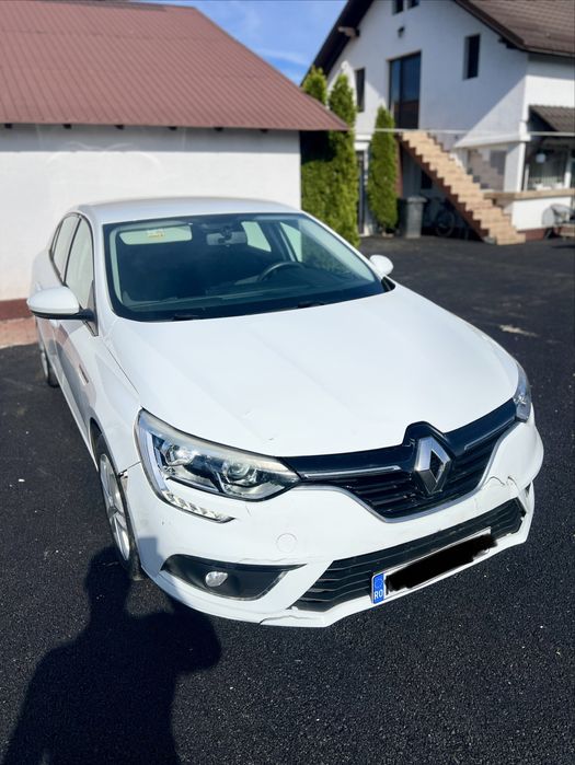 RENAULT Megane 2021 — imagine 2