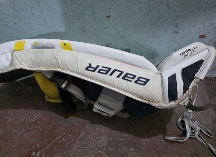 Вратарские щитки BAUER