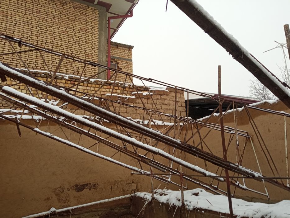 Металически ферма сотилади