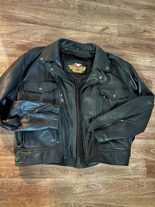Harley Davidson XLT.  195000