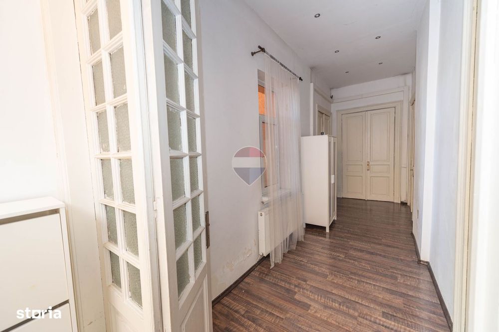 Apartament 3 camere de vanzare, in vila, 83 mp