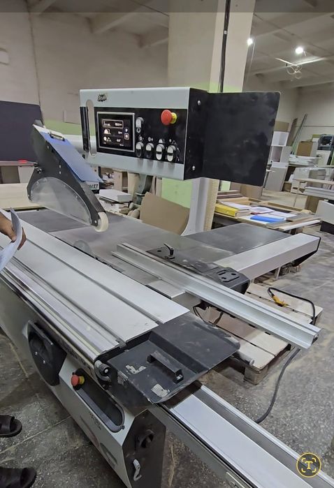 Форматно-раскроечный станок