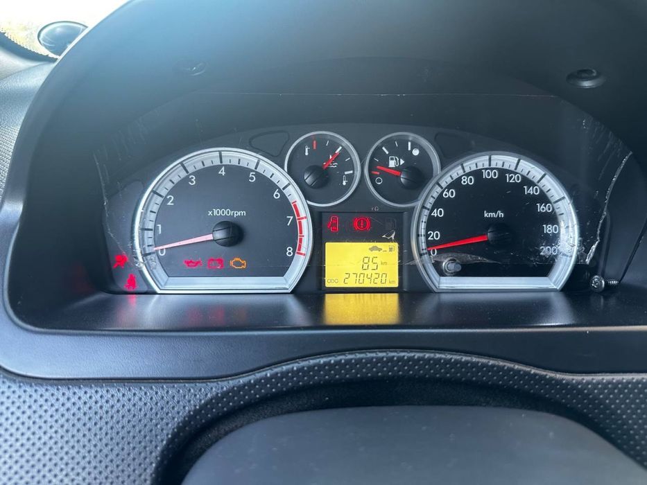 nexia 3 xolati yaxwi pulitlari bor akkuratni xaydalgan 1qol haydalgan