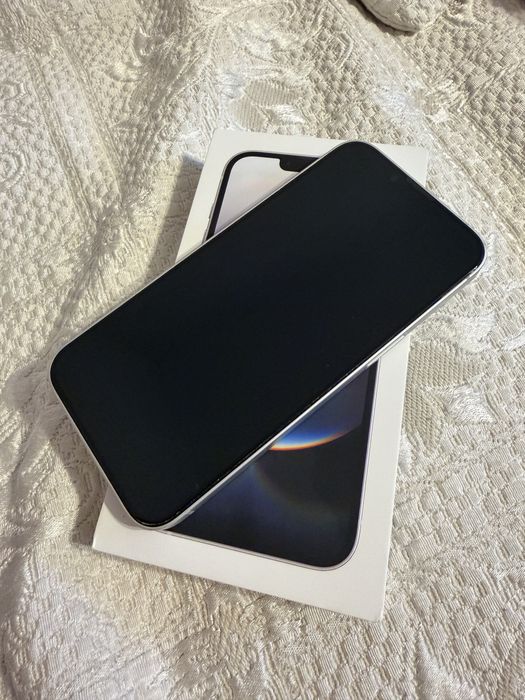 iPhone 16e white 128GB