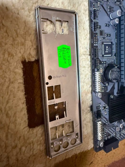 Kit placa baza A620M-H plus  + Ryzen 7 7700x