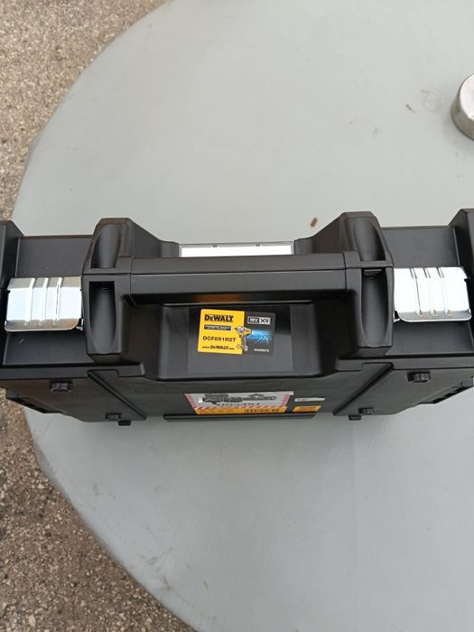 Гайковерт Dewalt DCF891H2T