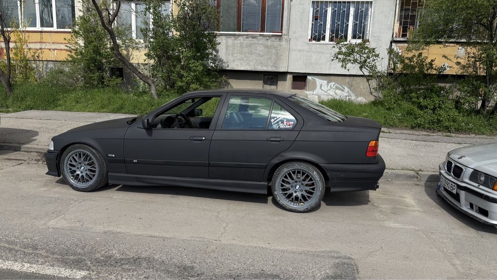 Е36 1.8is на части