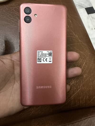 Смартфон Samsung A04