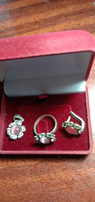 Продам бижутерию