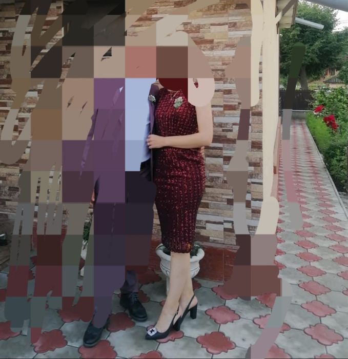 Vând rochie  aproape noua