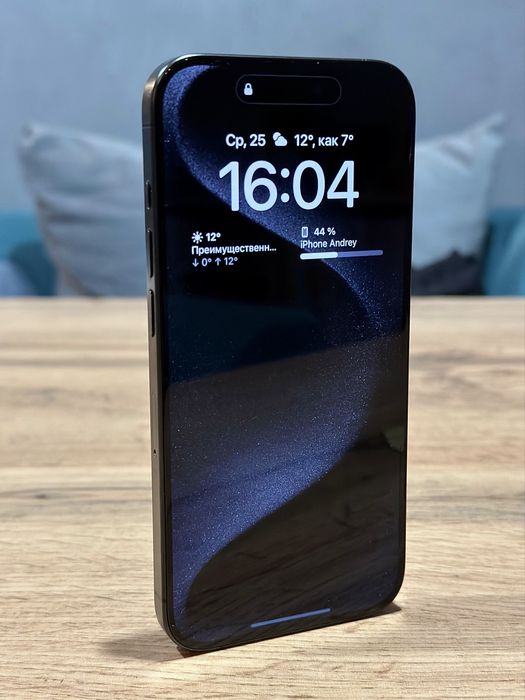 Продам iphone 15 pro 128