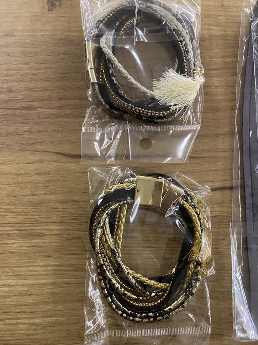 Нови гривни-чудесен аксесоар към вашата визия