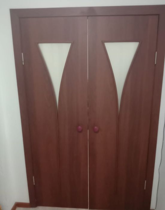 Продам межкомнатные двери